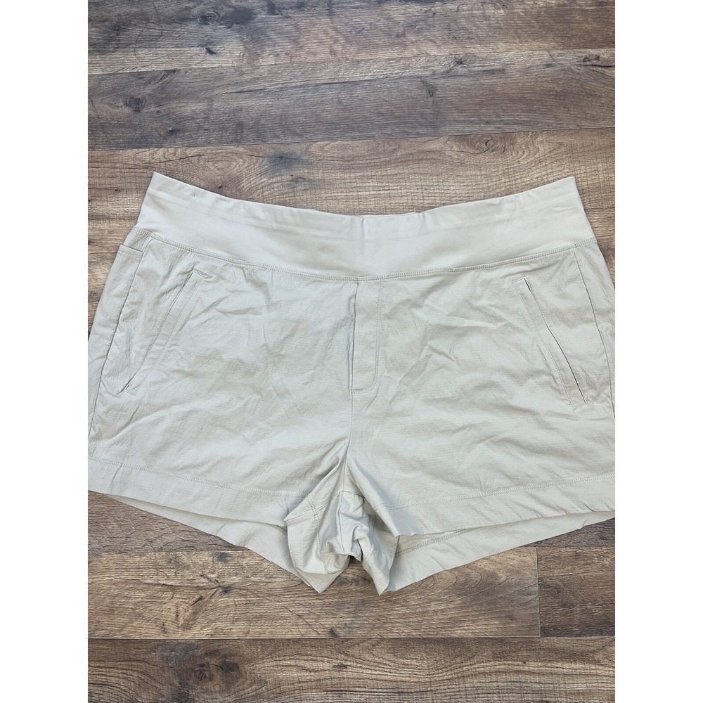 Athleta Womens‎ Trekkie North Short Size 22 Tan Hiking Elastic Waist Camping